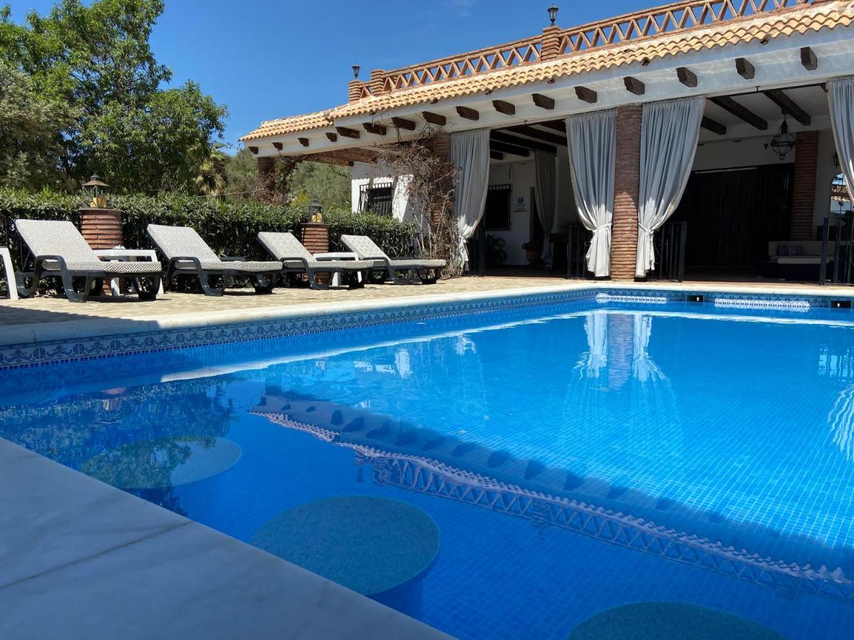 Villa Zahar Periana ภายนอก รูปภาพ